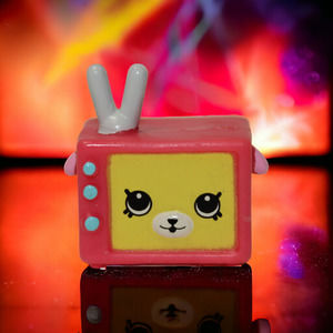 Shopkins Happy Places Season 1 Puppy Parlor Decorator's Pack #18 TV Television